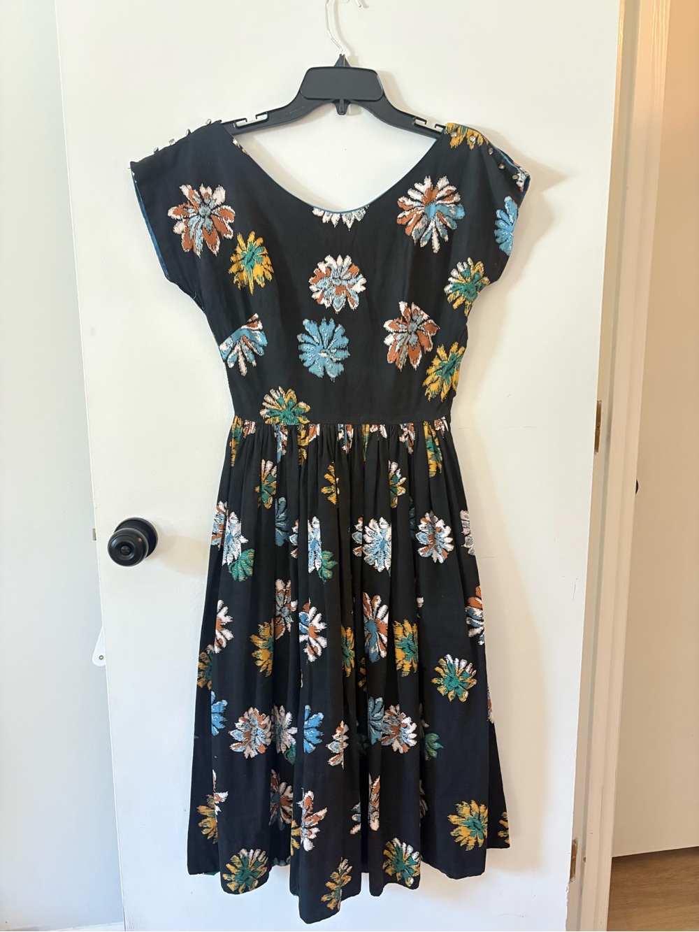 Vintage Jonathan Logan 1950’s Black Floral Casual Fit-and-Flare Dress